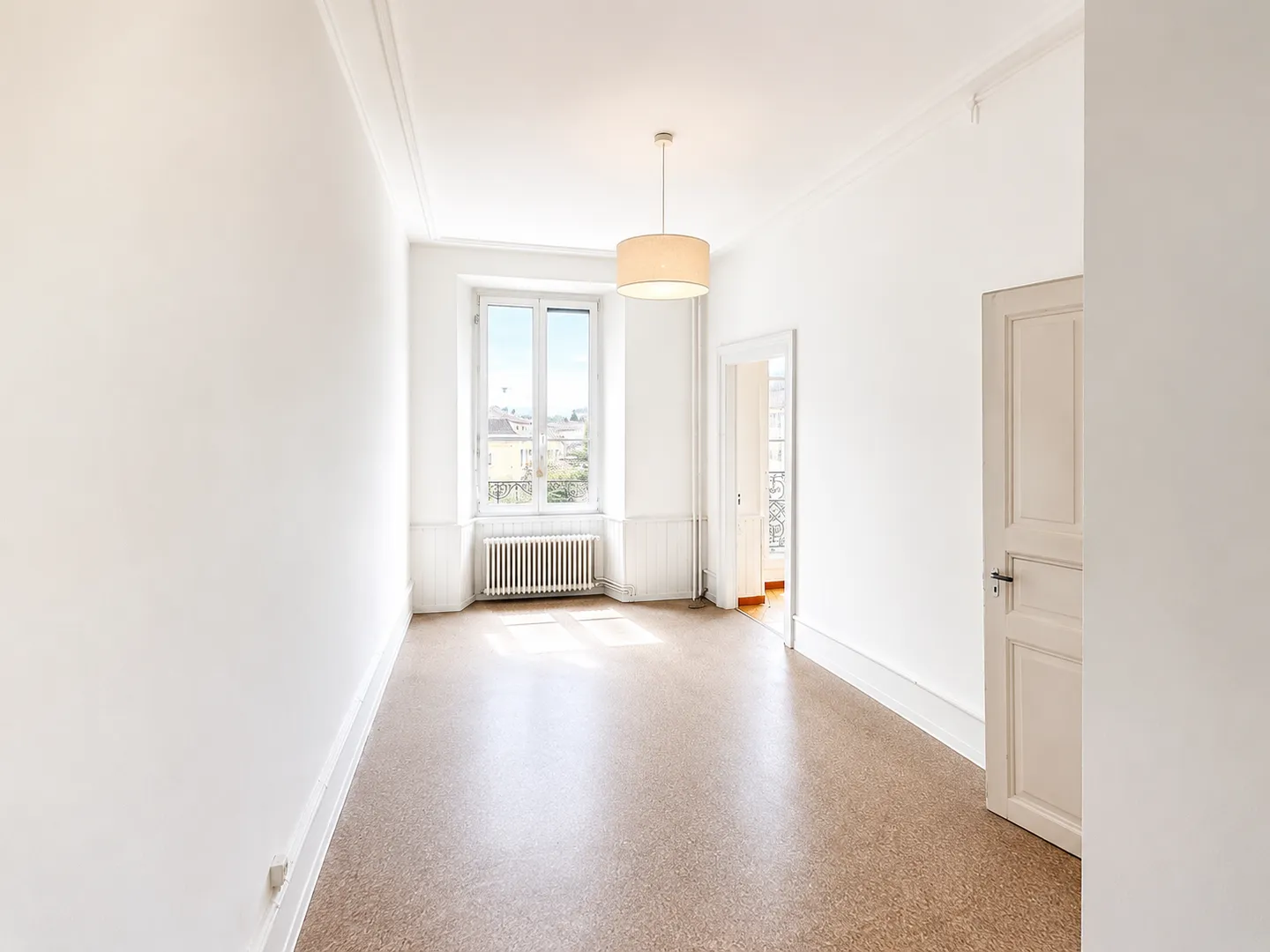 1 month FREE - Bright and spacious 4.5 rooms - 2nd floor - Photo 10 of 13