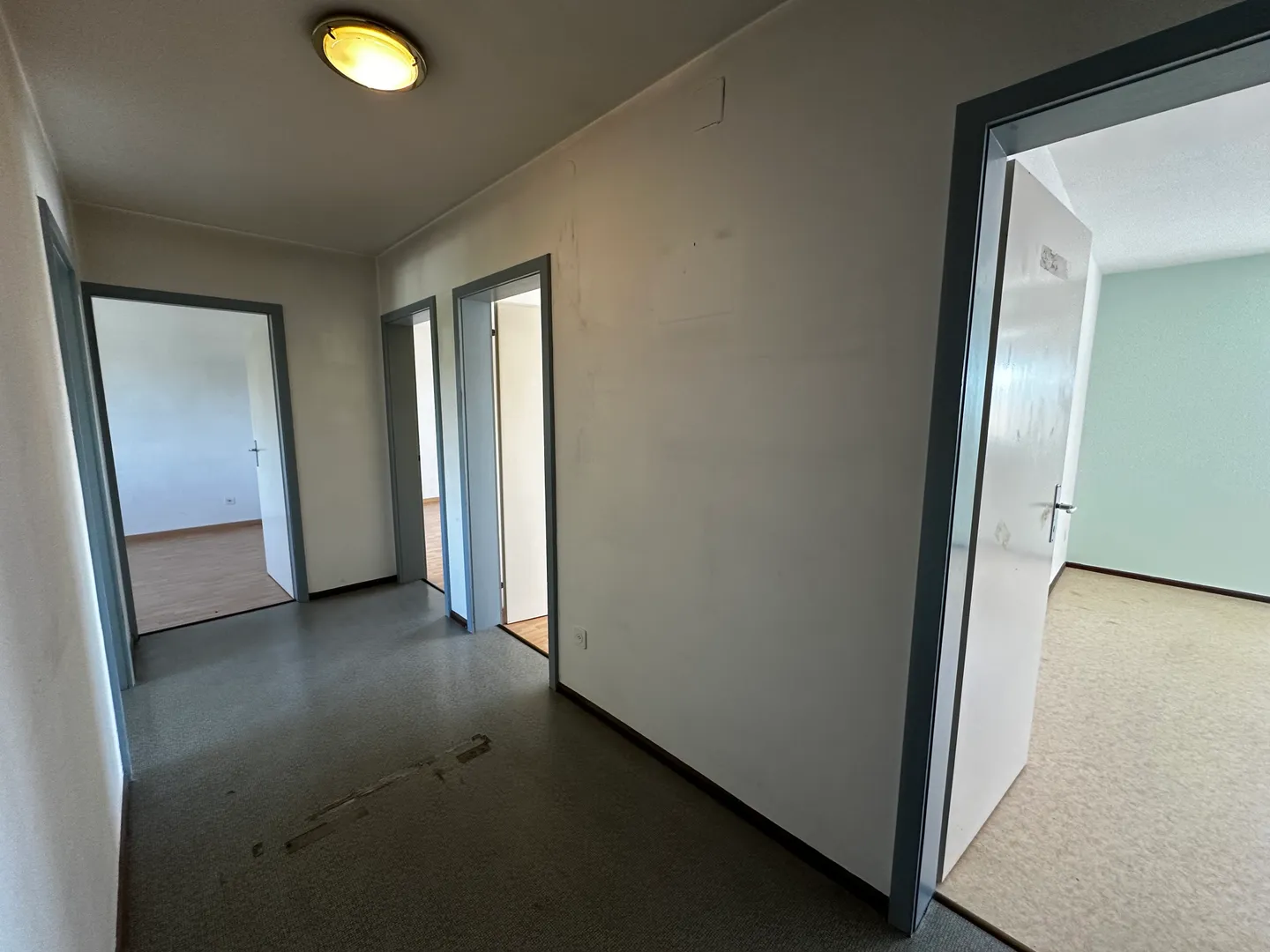 4.5-room apartment of 70 m² with balcony Mont-Terri 2 - Photo 7 of 13