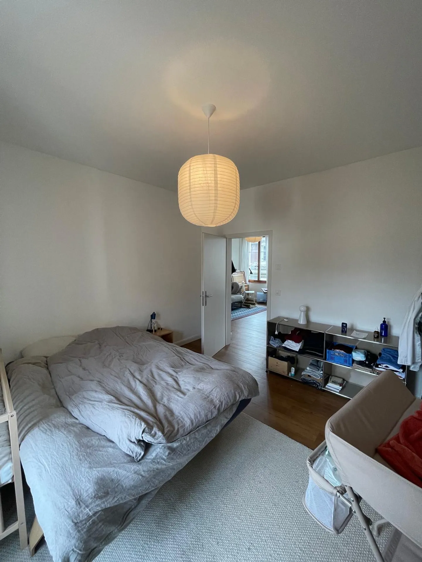 Character apartment of 2.5 rooms in a renovated historic building - Photo 11 of 12