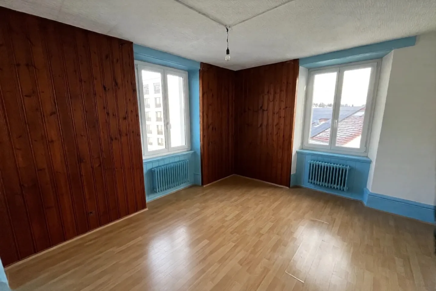 Appartement spacieux 4,5 pièces - Photo 2 sur 12