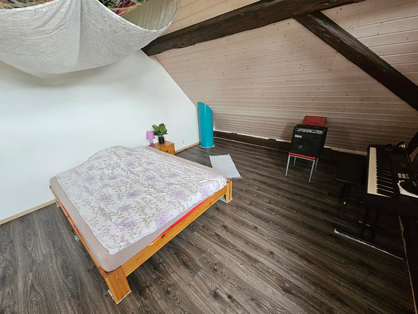 Charming triplex on 3 levels with wood stove, terrace and garden - Photo 6 of 13