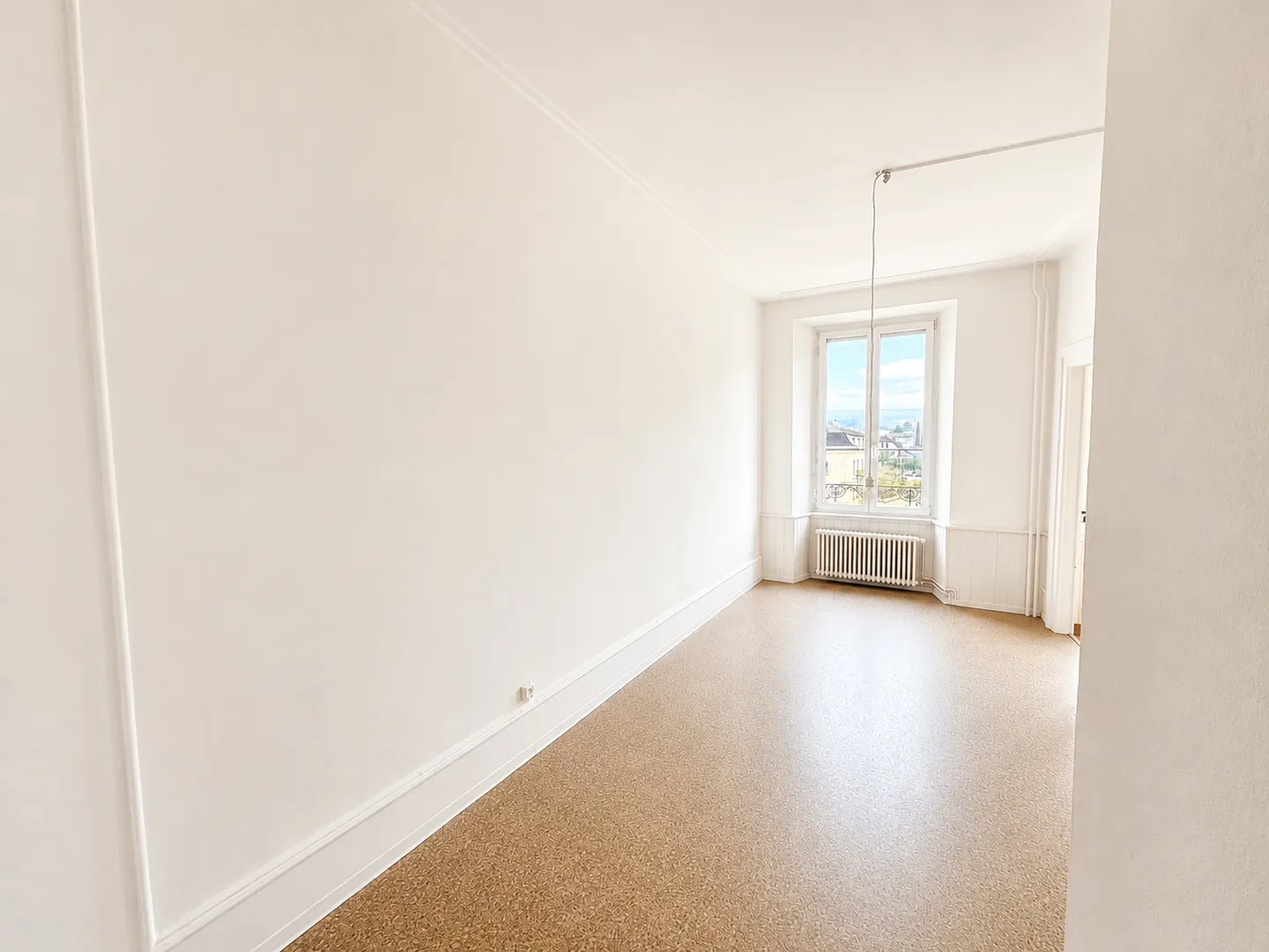 1 month FREE - Bright and spacious 4.5 rooms - 2nd floor - Photo 11 of 13
