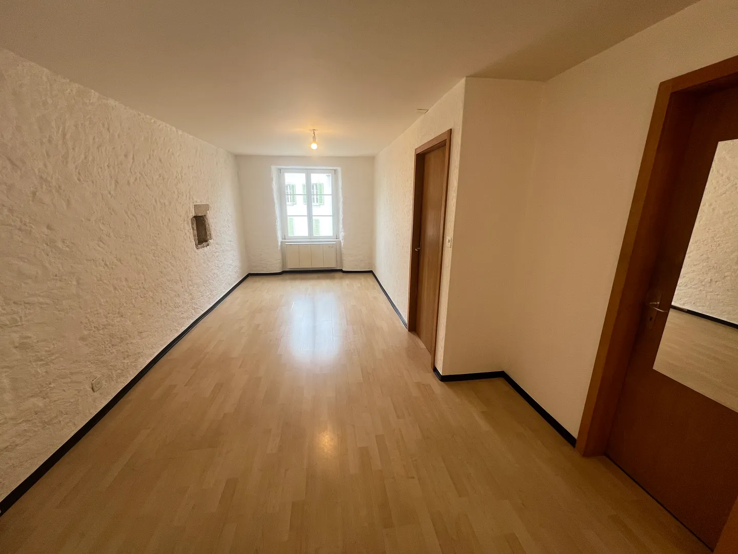 Bright 2.5-room apartment   2nd floor, street side   Rue du Collège 25 - Photo 7 of 12