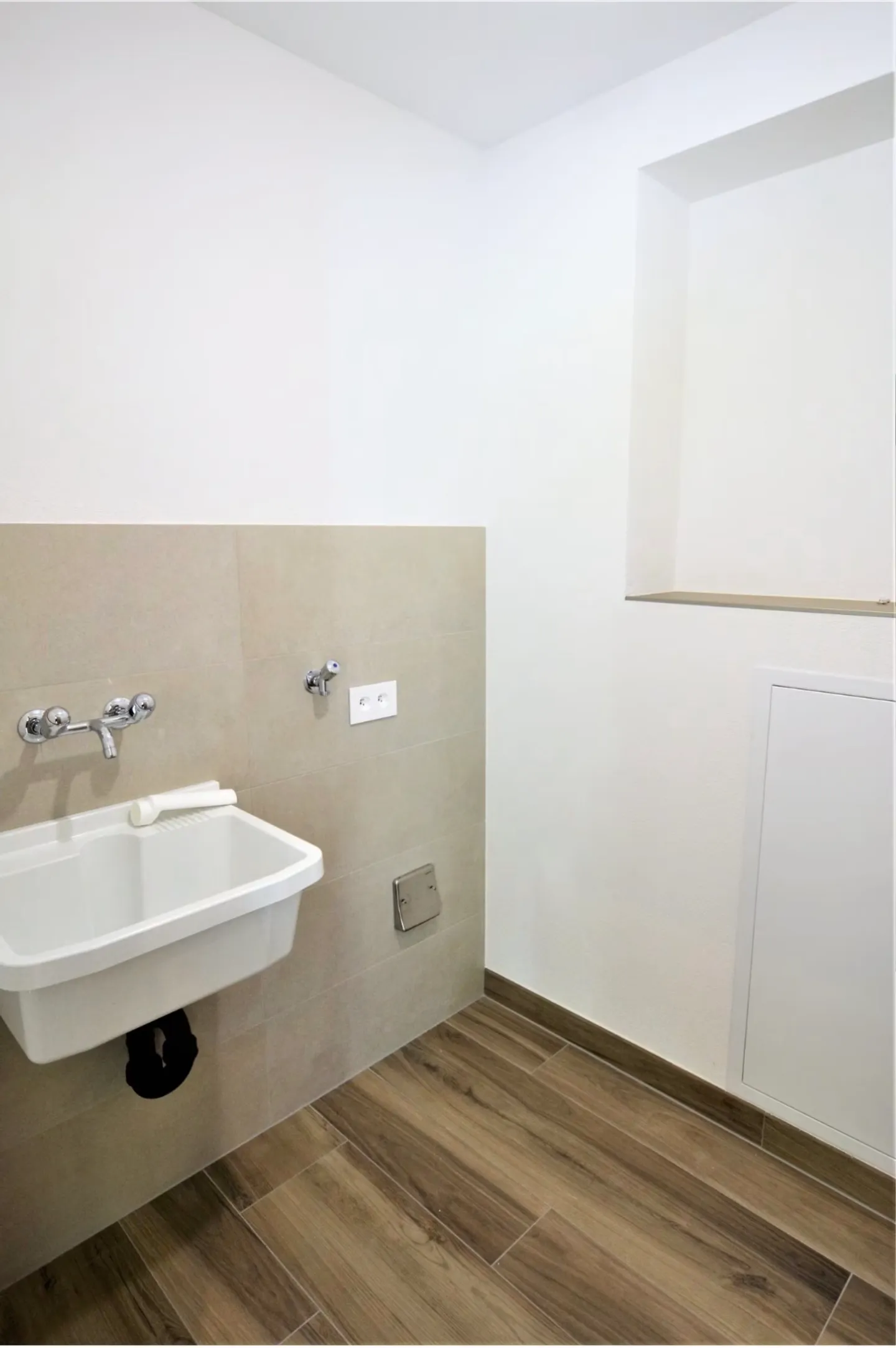 Unique High-Standard Apartment in the New Oiselier District - Photo 8 of 13