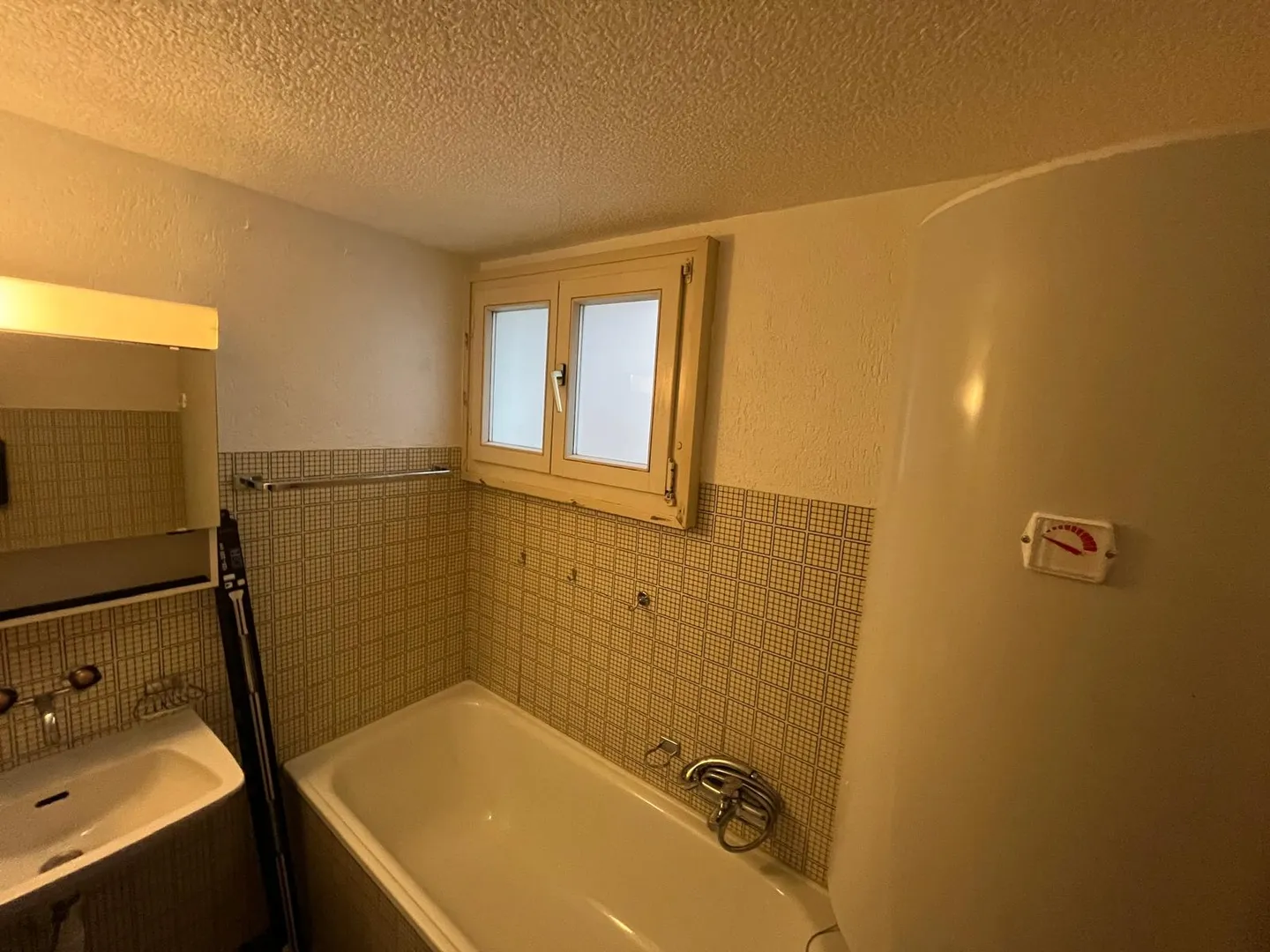 Charming 2.5 rooms of 40 m² in a quiet area with unobstructed view - Photo 9 of 13