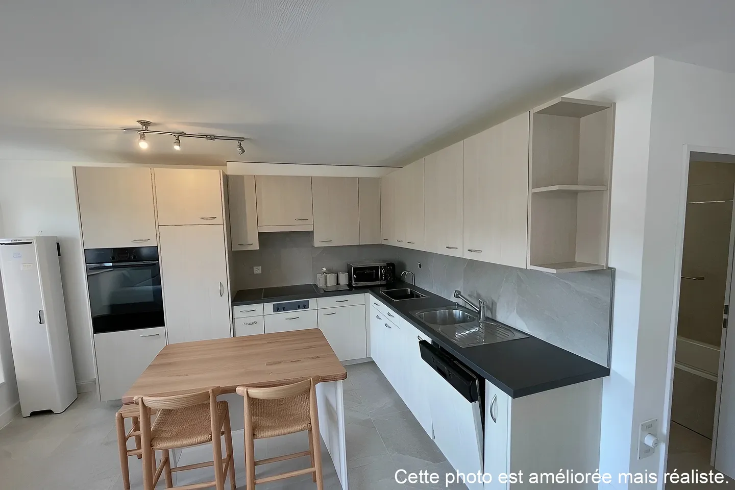 Spacieux 4.5 pièces de 108 m² avec ascenseur   Au-dessus d’un espace commercial - Photo 5 of 13