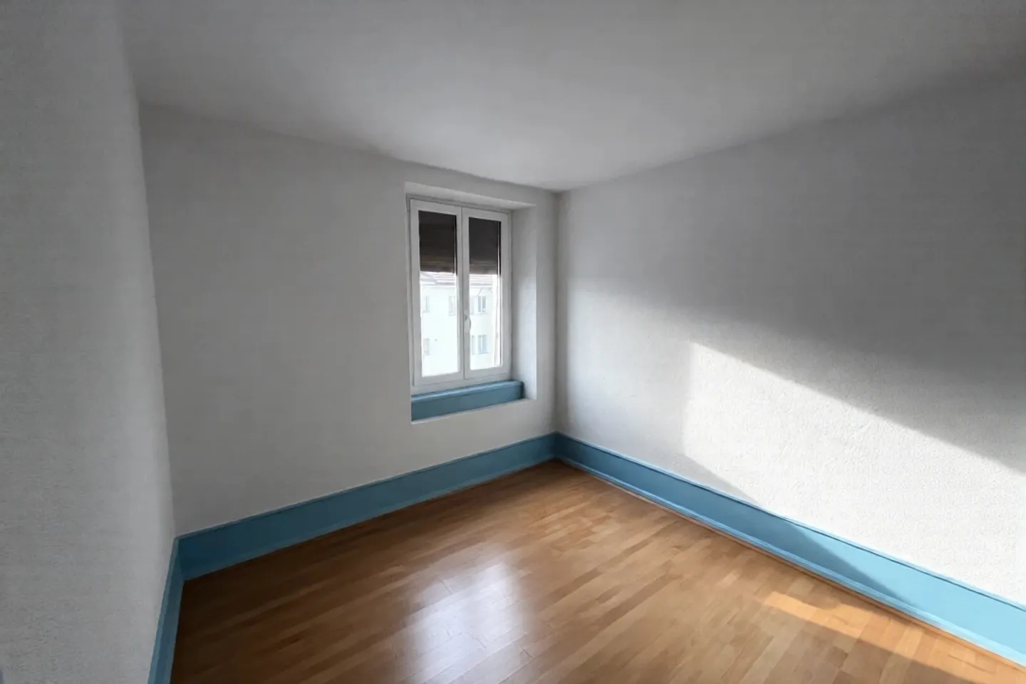 Appartement spacieux 4,5 pièces - Photo 7 sur 12