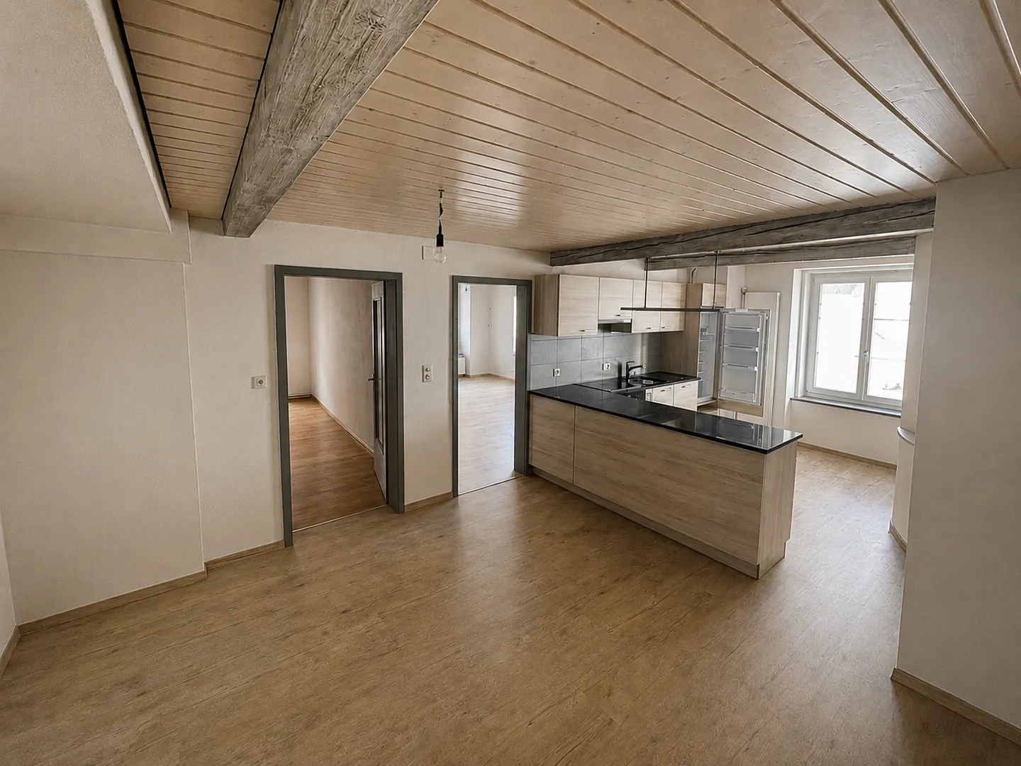 Spacieux appartement de 4.5 pièces avec vue sur le Château   Porrentruy - Photo 2 sur 12
