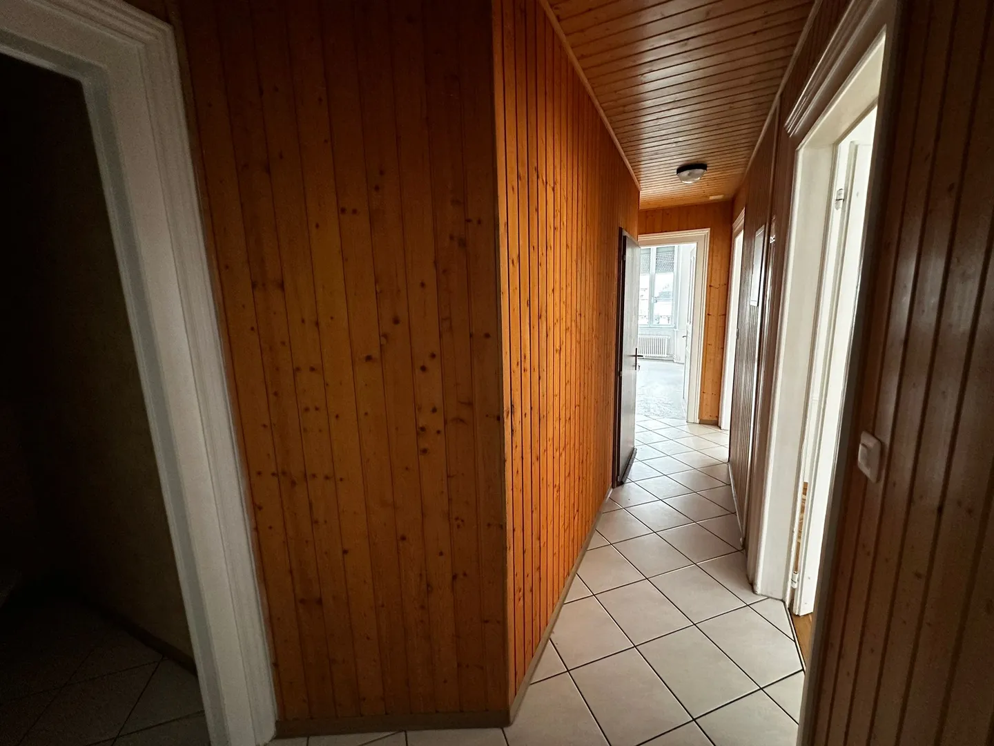 Bright and spacious 4.5 rooms in the heart of Porrentruy - 2nd floor - Photo 12 of 13