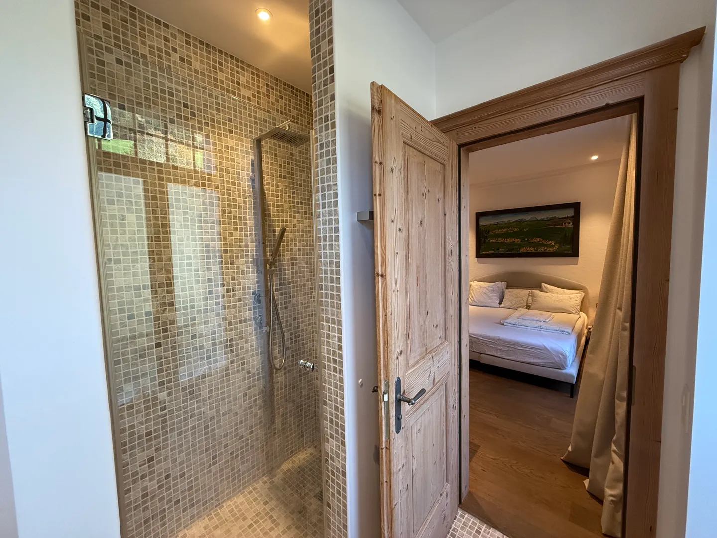 TOP LISTING for Foreigners - Luxurious and furnished apartment with a huge terrace over looking the mountain - - Photo 8 of 13