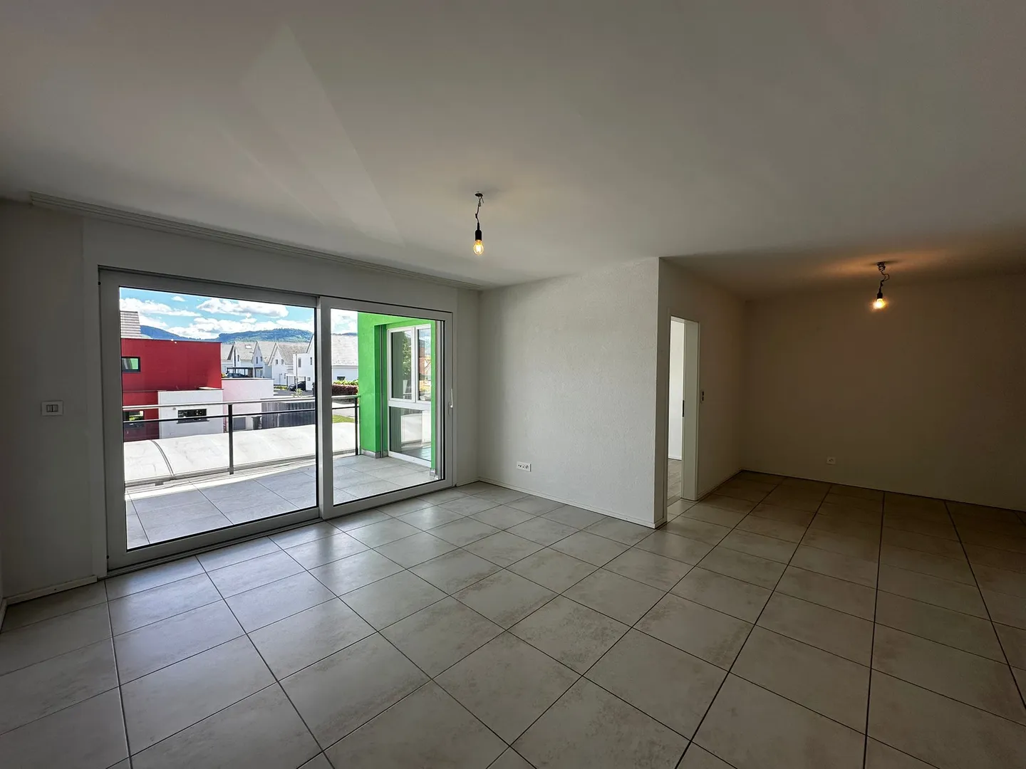 Appartamento moderno e luminoso con balcone ad Alle - Foto 12 di 13