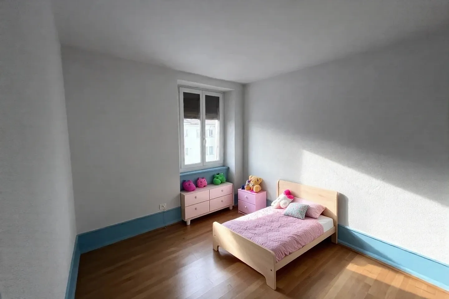 Appartement spacieux 4,5 pièces - Photo 8 sur 12