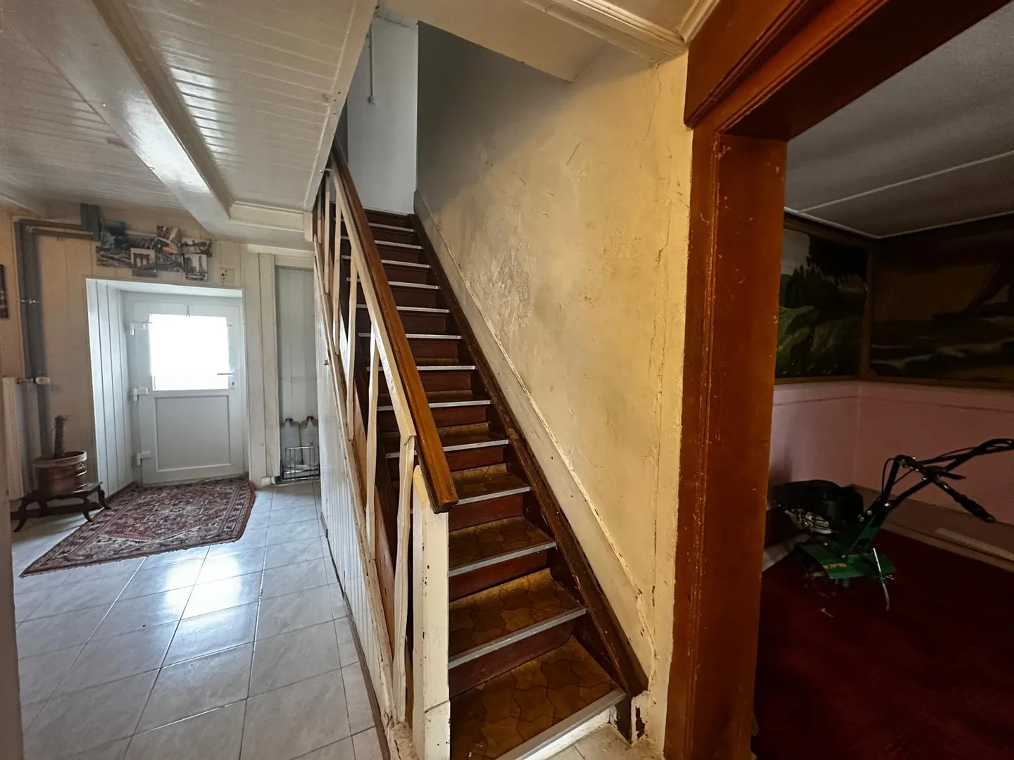 Casa di carattere con 5 camere e fienile - Foto 4 di 13