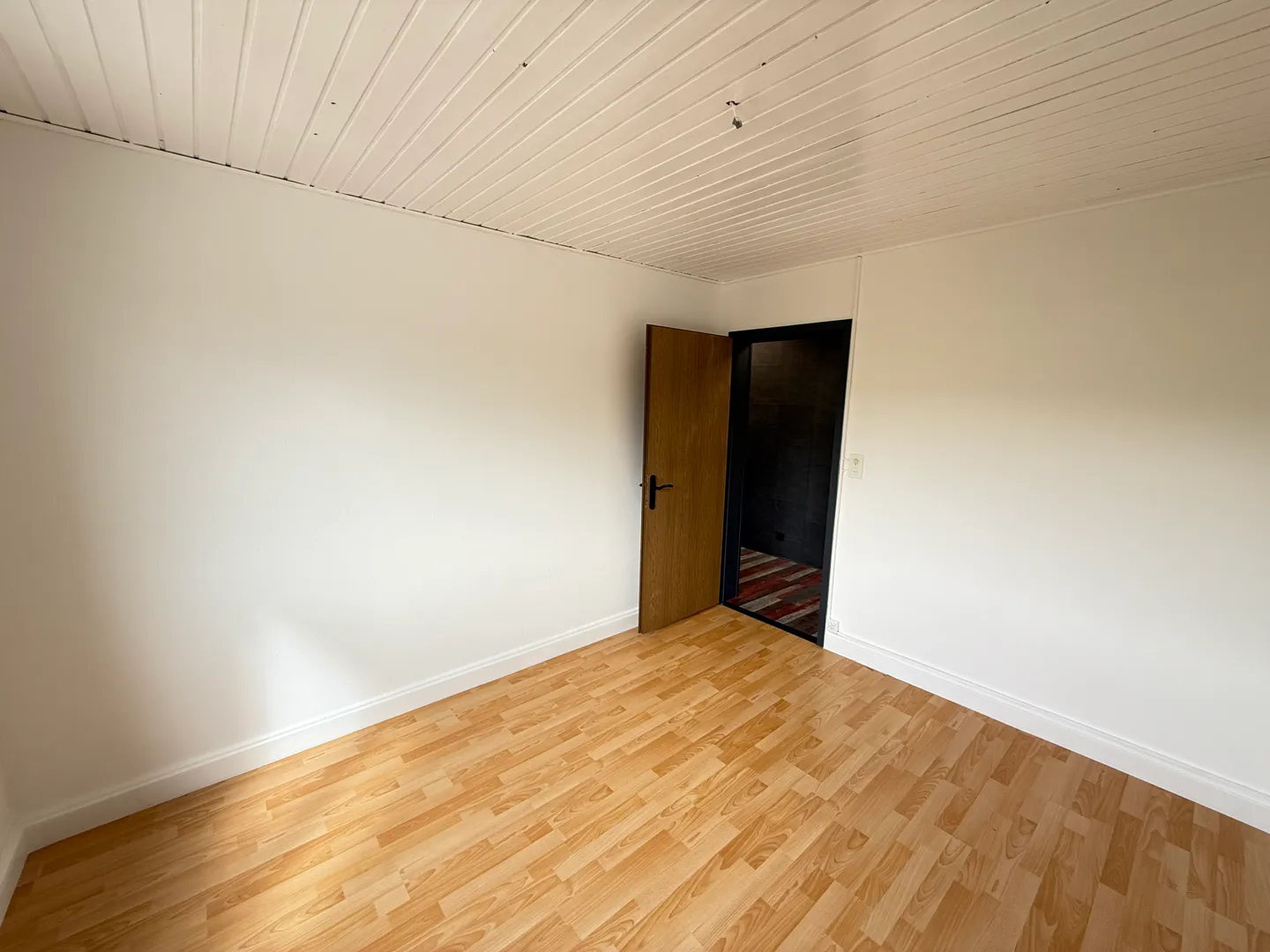 Casa indipendente di 4,5 locali con soppalco e piacevole spazio esterno Fontenais (JU) - Foto 6 di 13