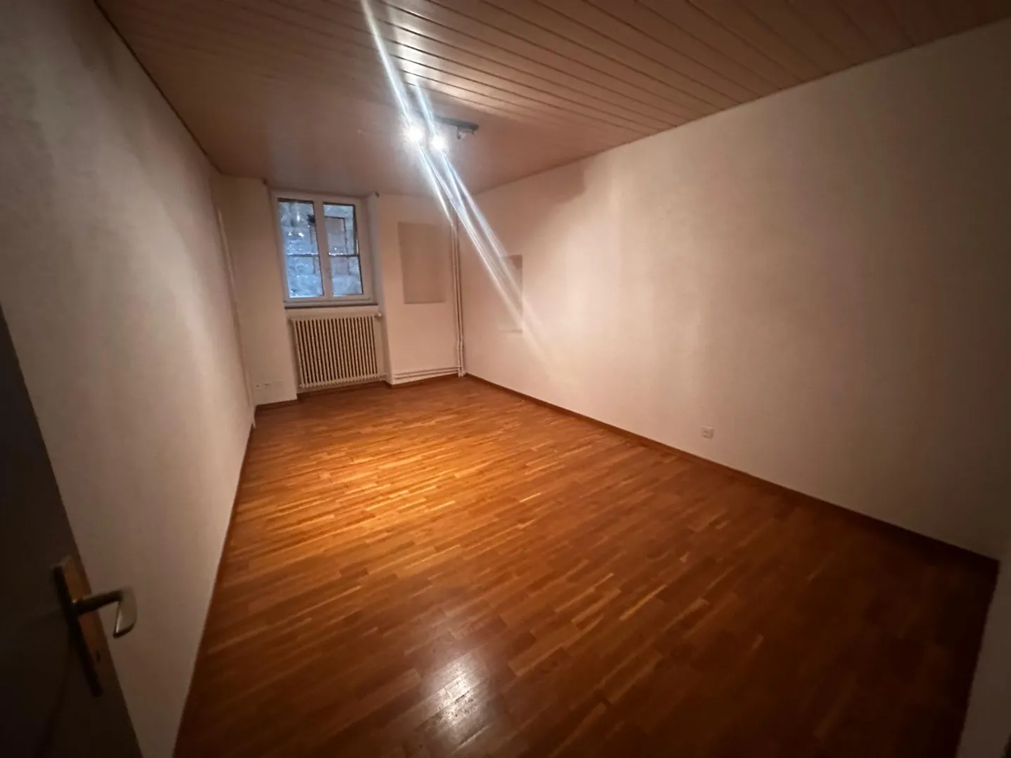 Spacious 4.5-room apartment with a view of the Château Porrentruy - Photo 2 of 11