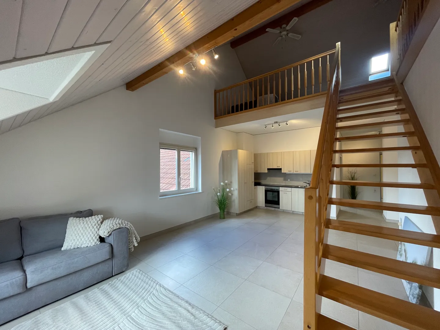 Duplex lumineux avec mezzanine - Photo 3 sur 13