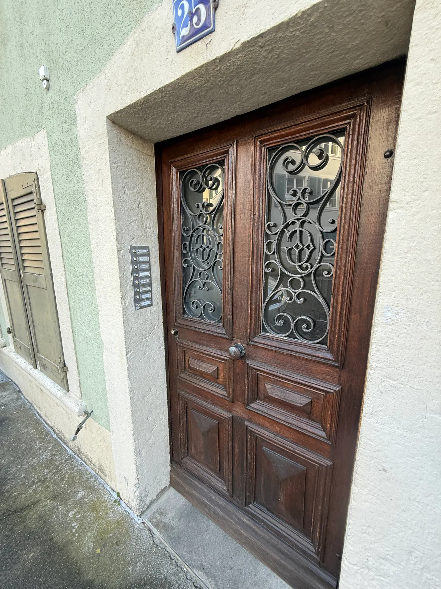 Bright 2.5-room apartment   2nd floor, street side   Rue du Collège 25 - Photo 11 of 12