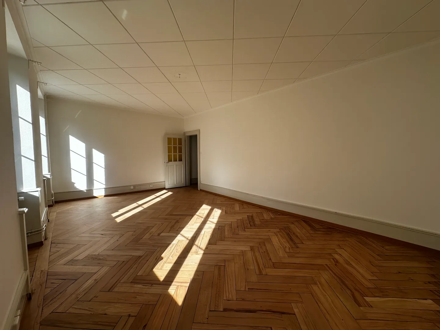 Incantevole appartamento di 4,5 locali con balcone 1° piano - Foto 4 di 13