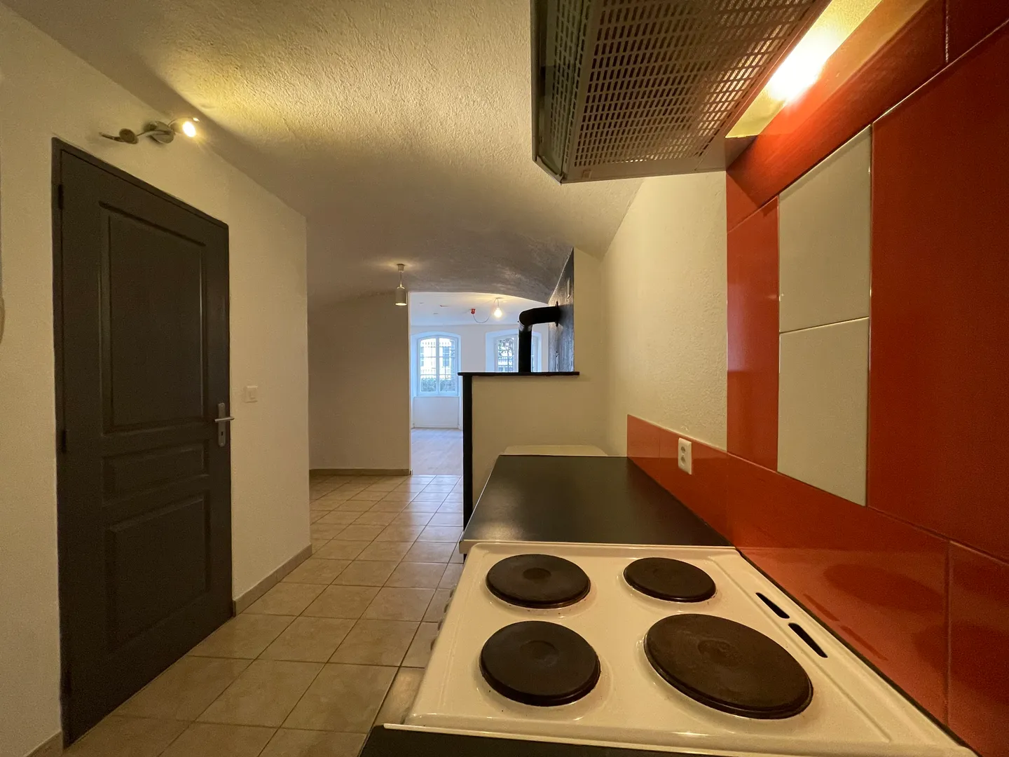 2.5 Room Apartment for Rent   Charm and Comfort in the Heart of Porrentruy - Photo 6 of 11