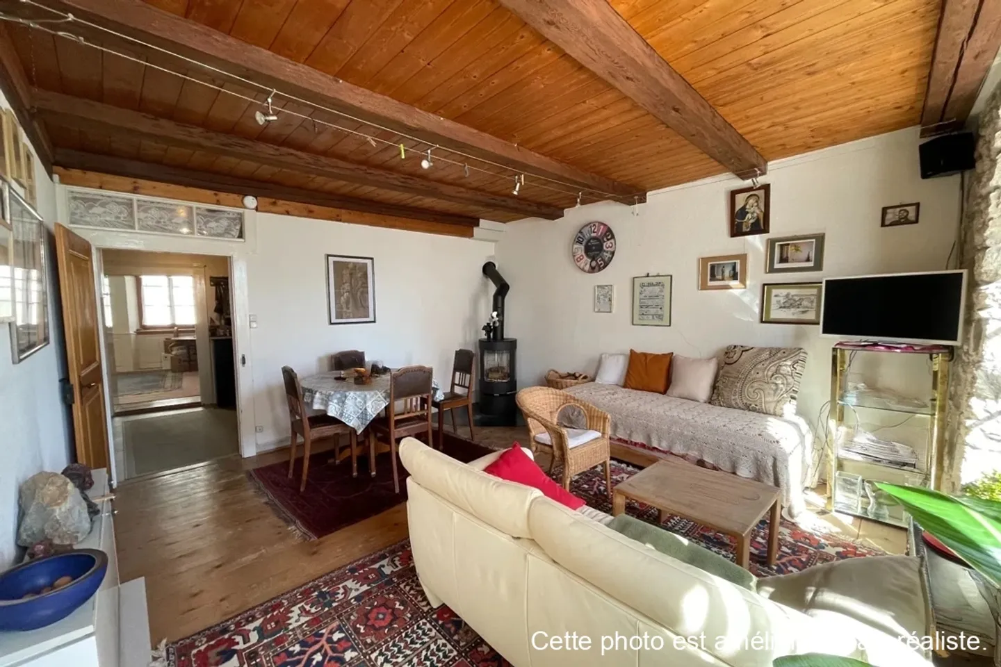 Charming 3.5-room apartment of 85 m² with wood-burning stove — Attractive price - Photo 1 of 13