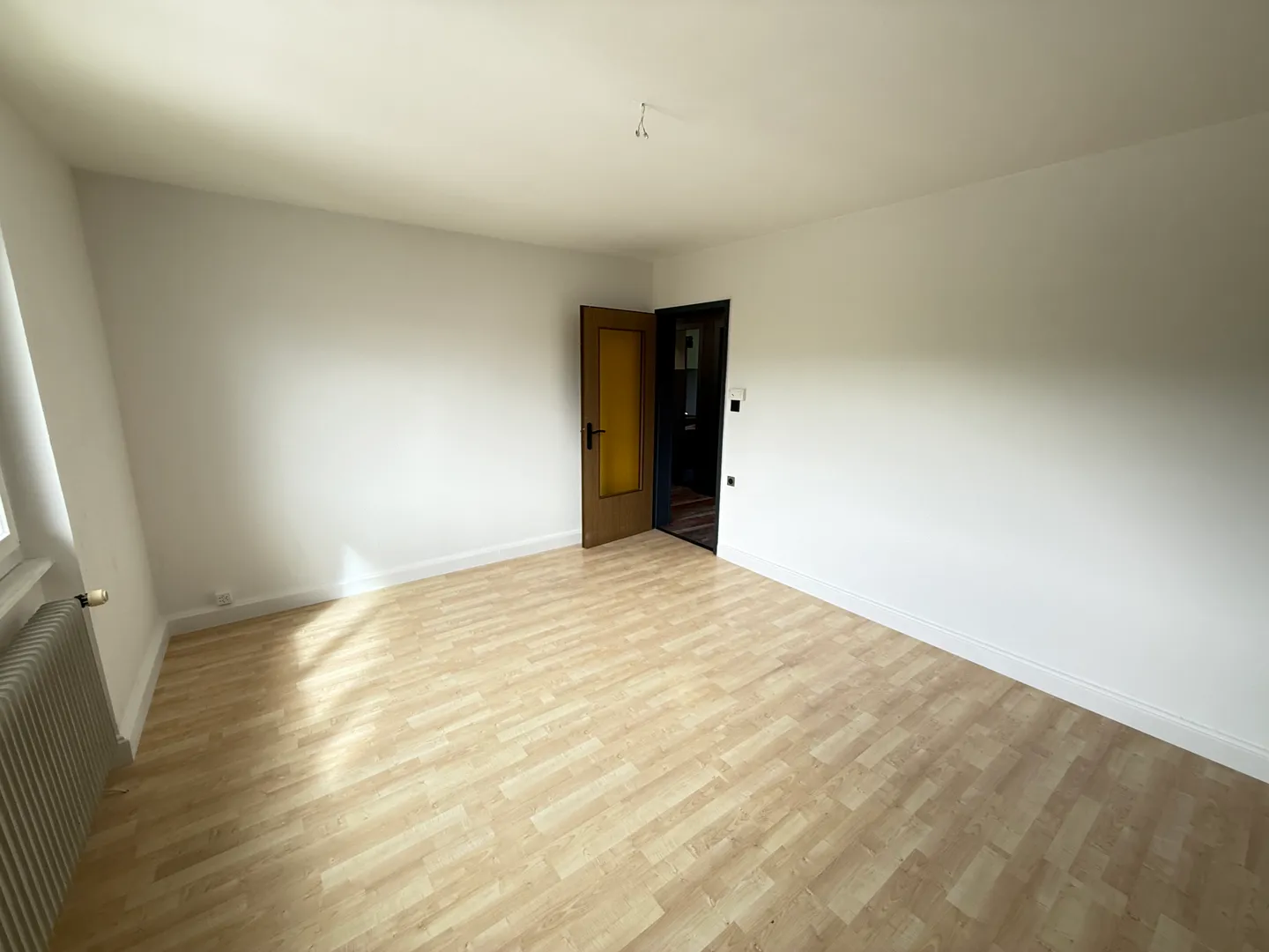 Casa indipendente di 4,5 locali con soppalco e piacevole spazio esterno Fontenais (JU) - Foto 7 di 13