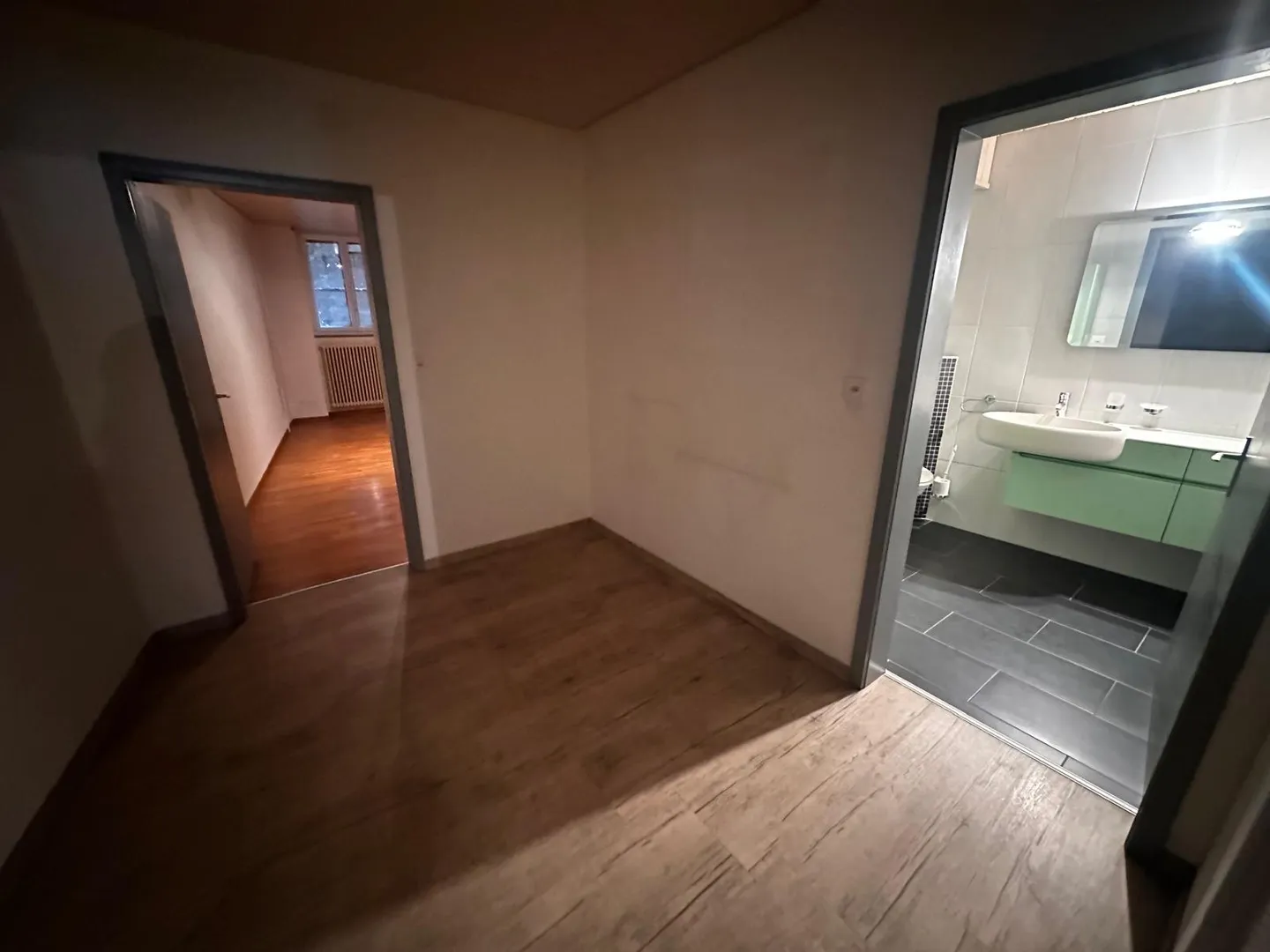 Spacious 4.5-room apartment with a view of the Château Porrentruy - Photo 4 of 11