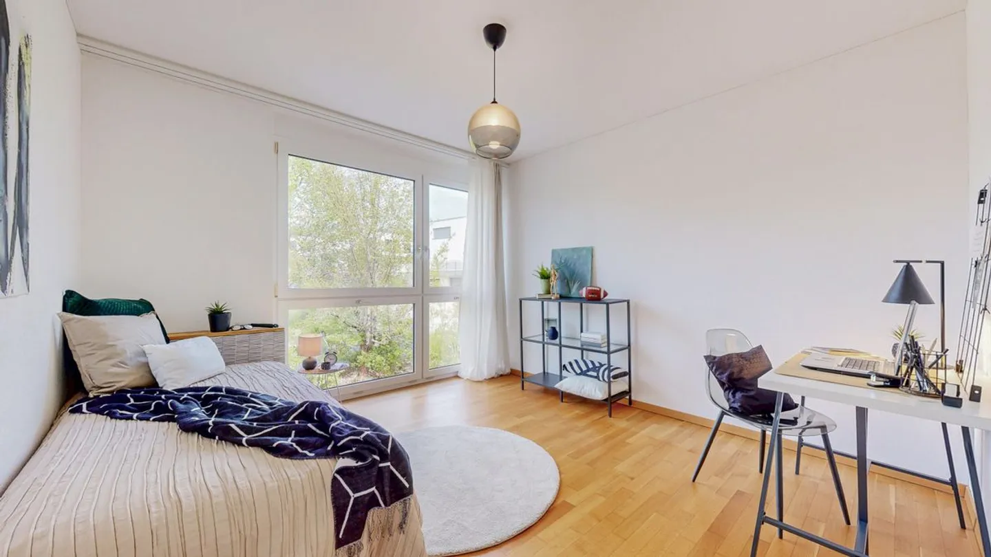 Familienwohnung mit Balkon in Fehraltorf - Foto 5 von 12