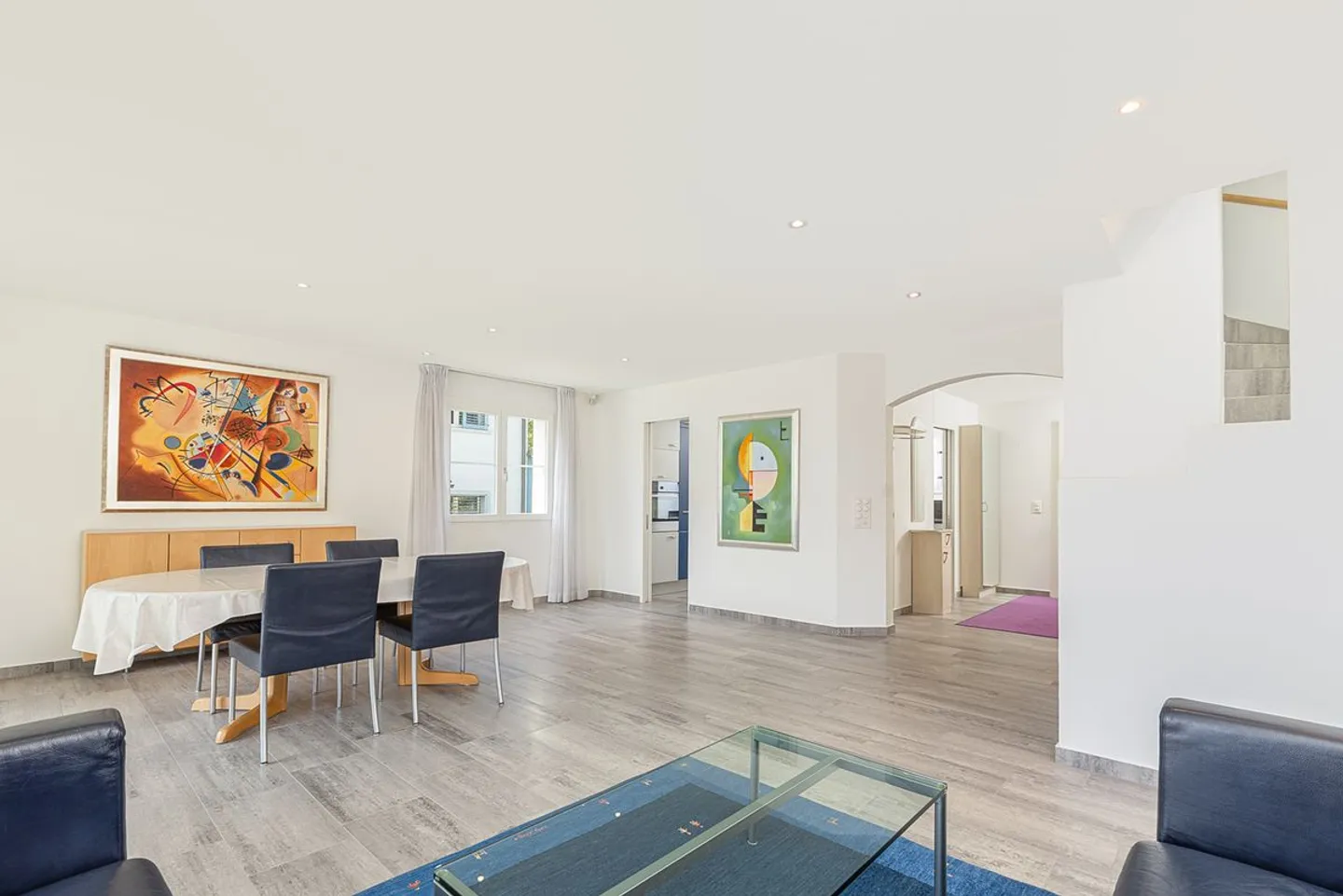 Oasi familiare di 5,5 locali con giardino a Brüttisellen - Foto 3 di 13