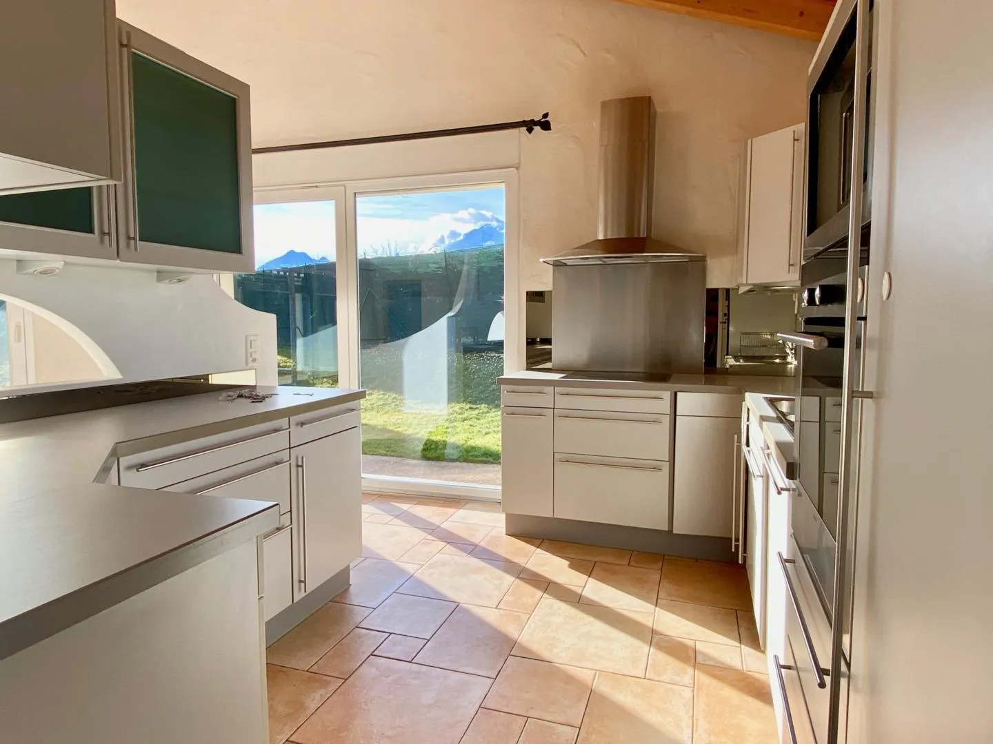 Posizione - Ampio appartamento di 4,5 locali con grande giardino privato a Bramois - Foto 10 di 13