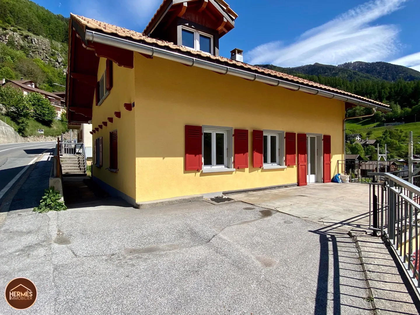 Appartement en duplex dans maison villageoise - Photo 6 sur 13