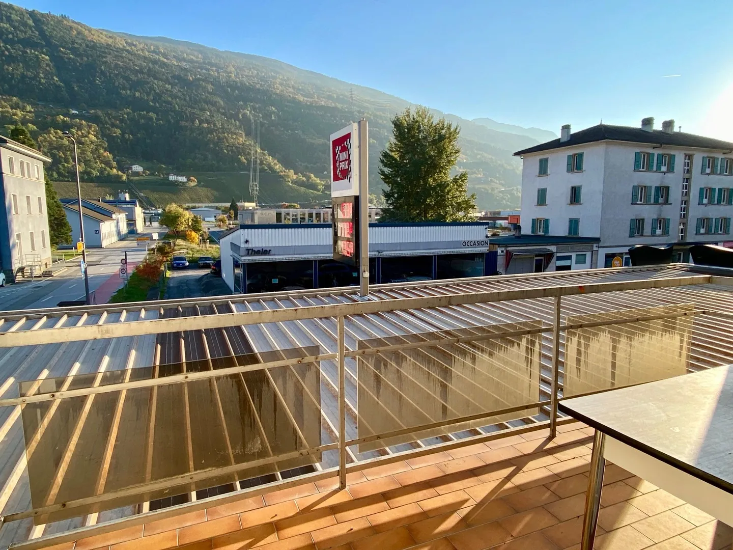 Schöne 2,5-Zimmer-Wohnung in Sion - Südbalkon - Foto 4 von 13
