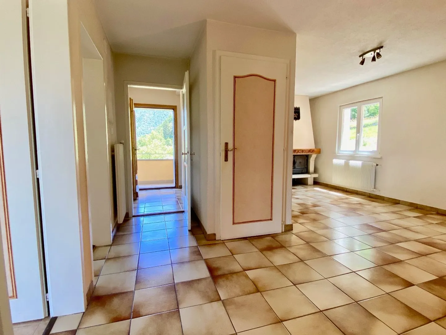 Detached house on the heights of Bramois (Sion) Bucolic setting, panoramic view, private access - Photo 6 of 13