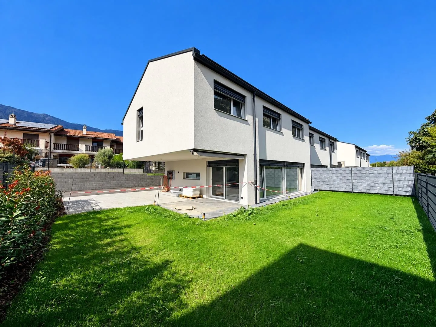 Very beautiful new villa in a corner of 4.5 rooms in Bramois - Photo 1 of 13