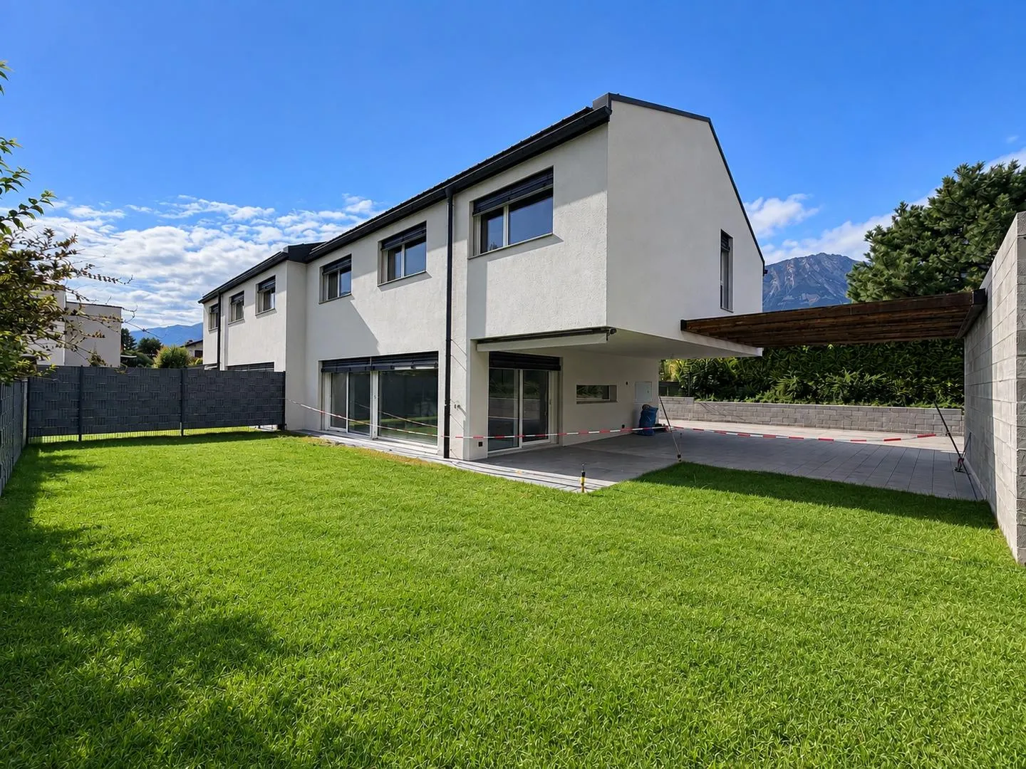 Very beautiful new 4.5-room villa in Bramois - Photo 2 of 13