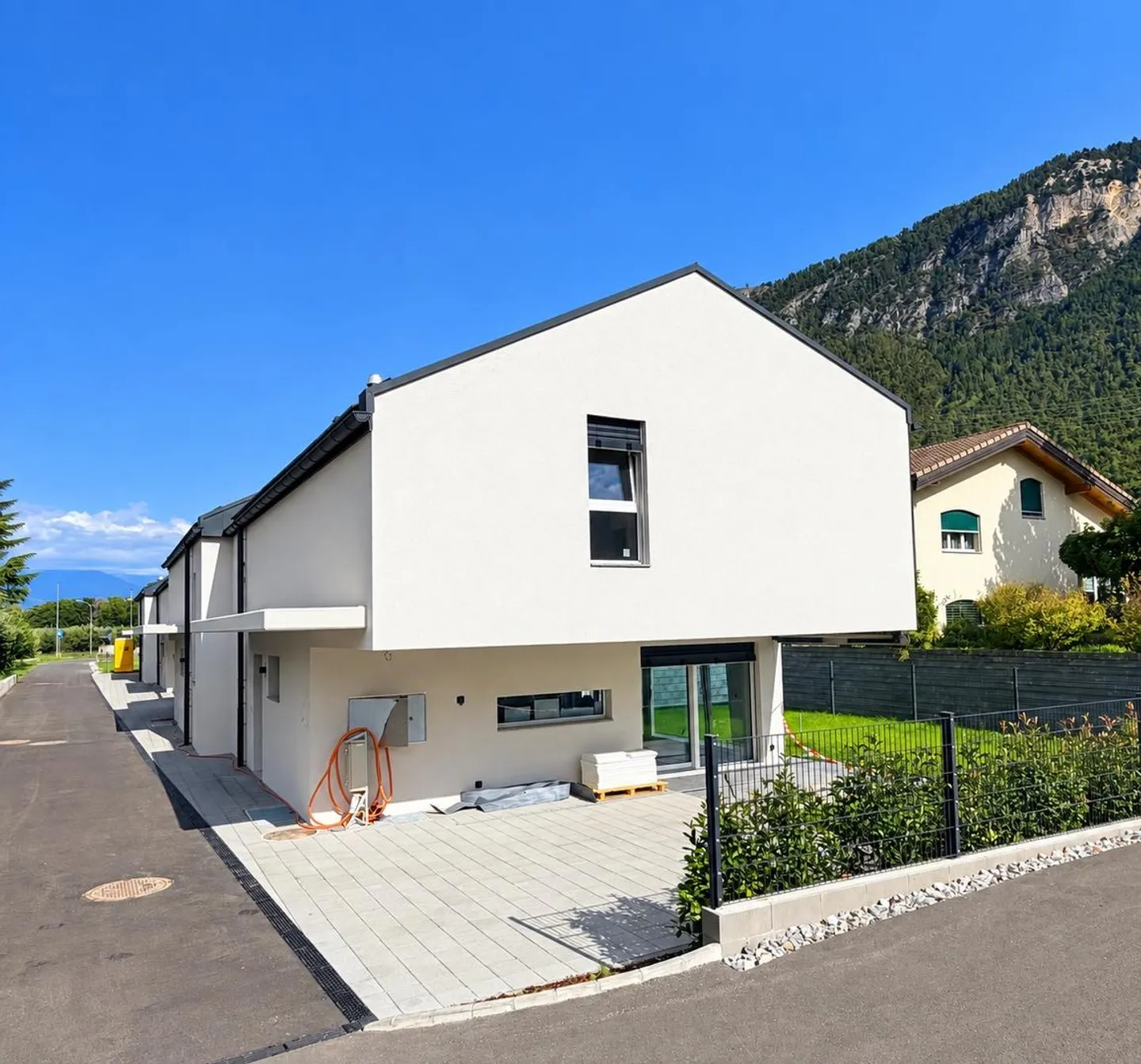 Very beautiful new villa in a corner of 4.5 rooms in Bramois - Photo 3 of 13