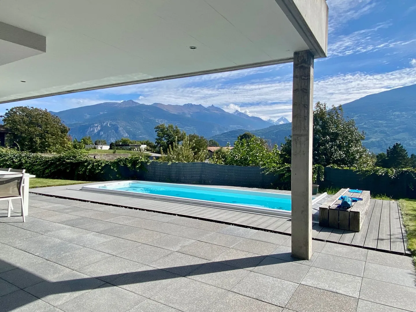 Contemporary architect-designed villa with exceptional view in Ormône (Savièse) - Photo 2 of 13