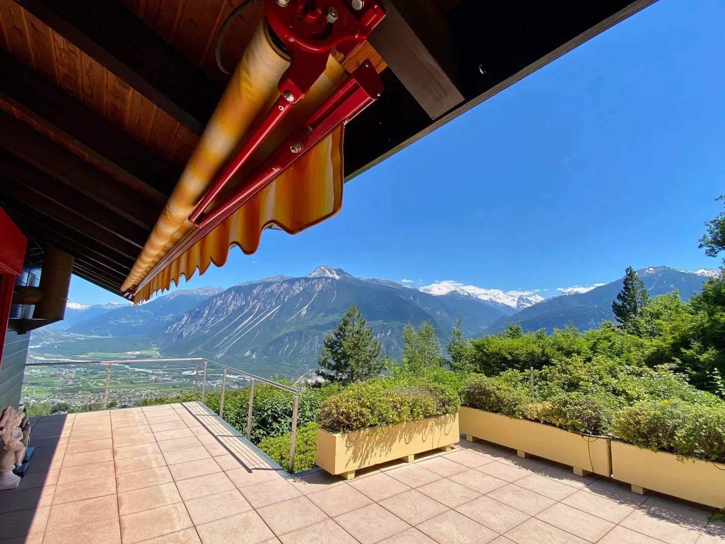 Chalet-Villa avec Vue Panoramique - Photo 3 sur 13