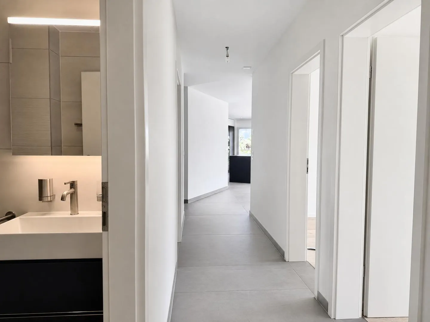 Superbe appartement de 4.5 pièces en rez de jarrdin à Diolly, Sion - Foto 10 di 13