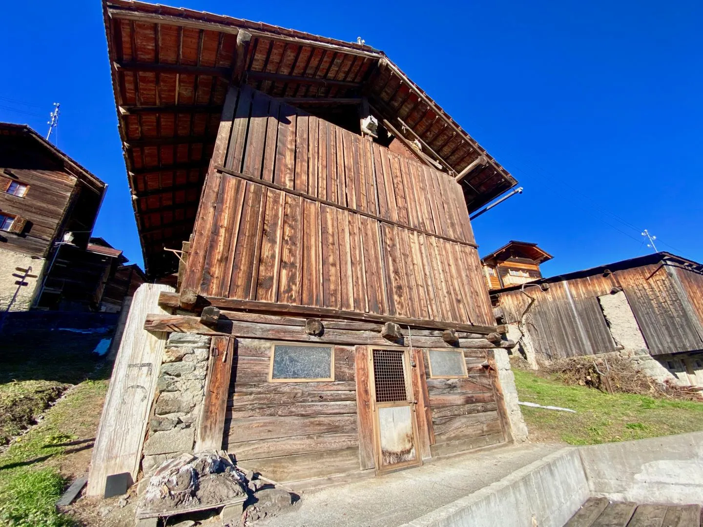 Grange de charme - Projet contemporain clé en main au coeur du vieux village de Vex - Photo 4 sur 13