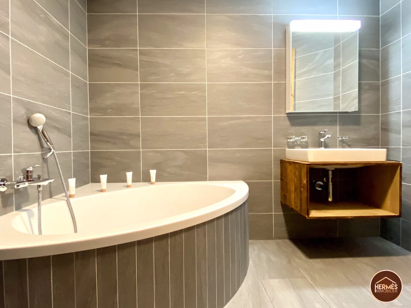 Superbo appartamento attico-duplex / ski-in &amp; ski-out sulle piste di Veysonnaz - Foto 7 di 13