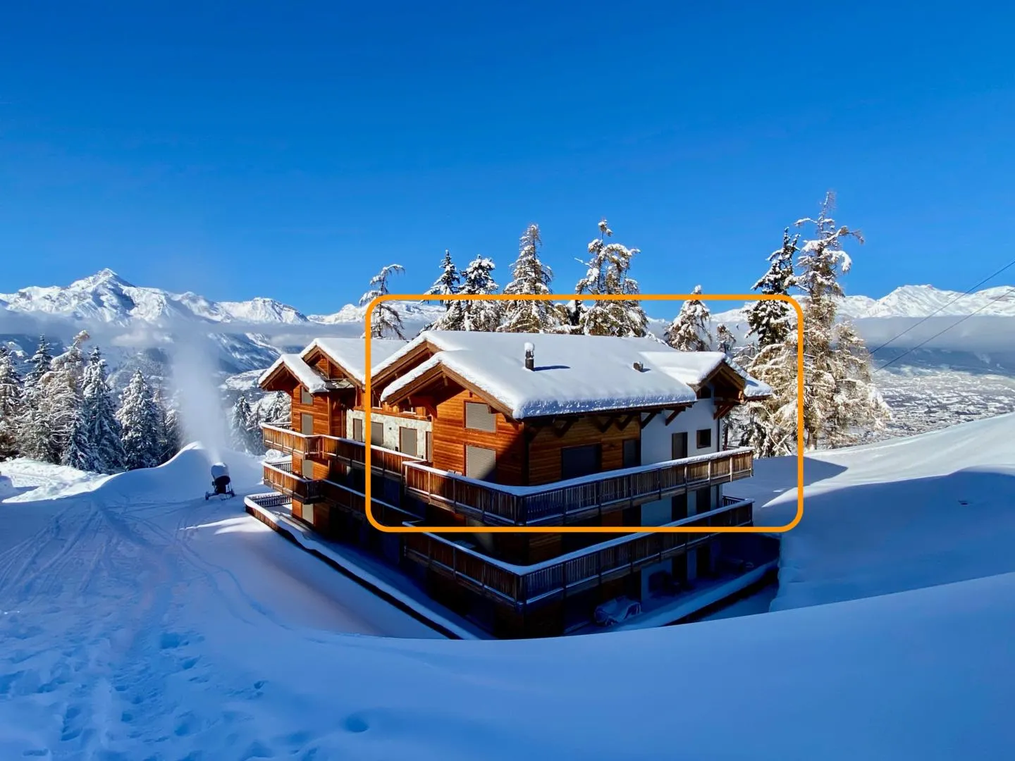 Superb penthouse duplex / ski-in & ski-out on the slopes of Veysonnaz - Photo 3 of 13