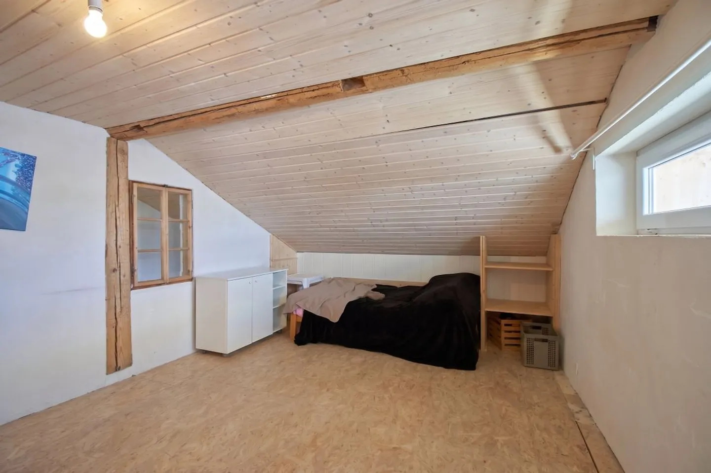 A chalet that tells a story... and awaits yours. - Photo 8 of 10