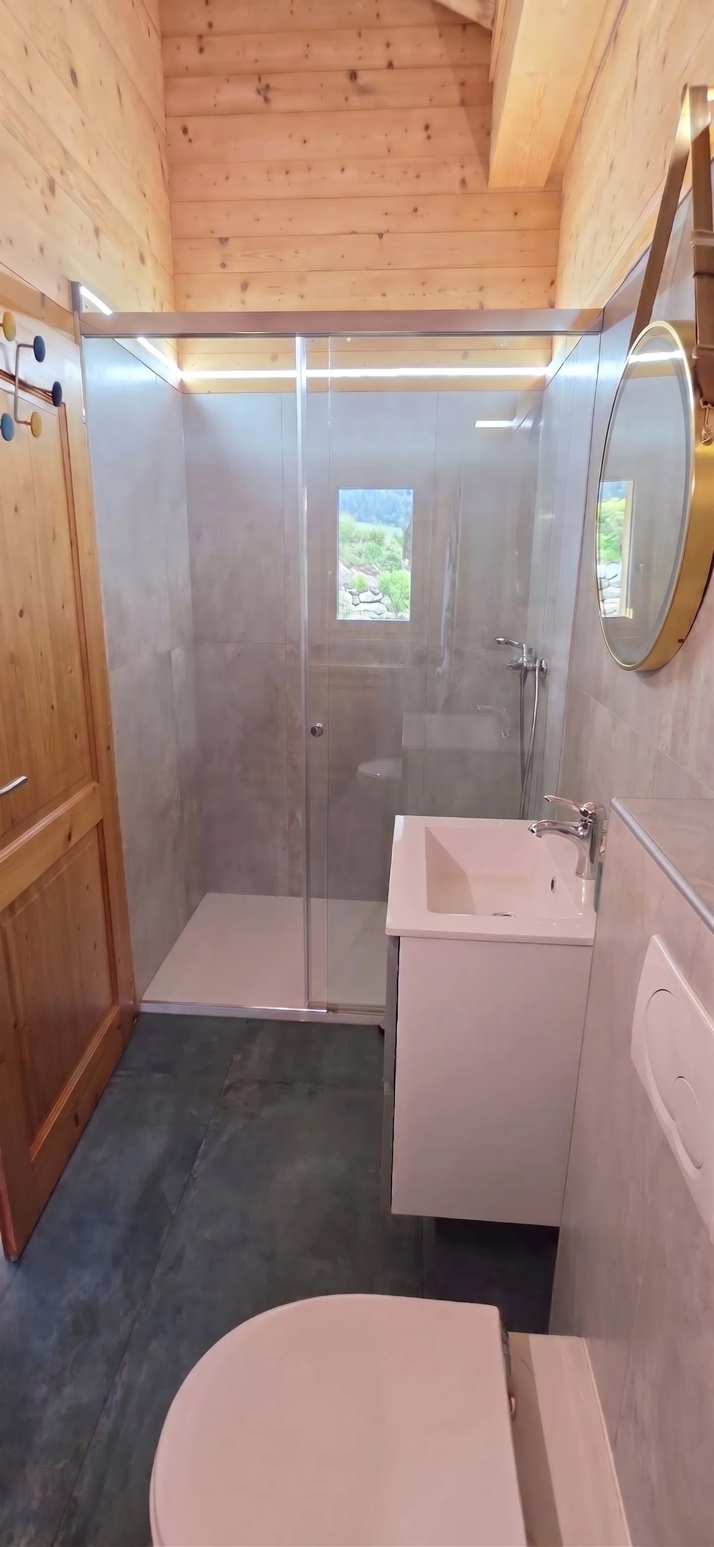 Authentique chalet de 1850 - Charme, espace et tradition - Photo 8 of 13