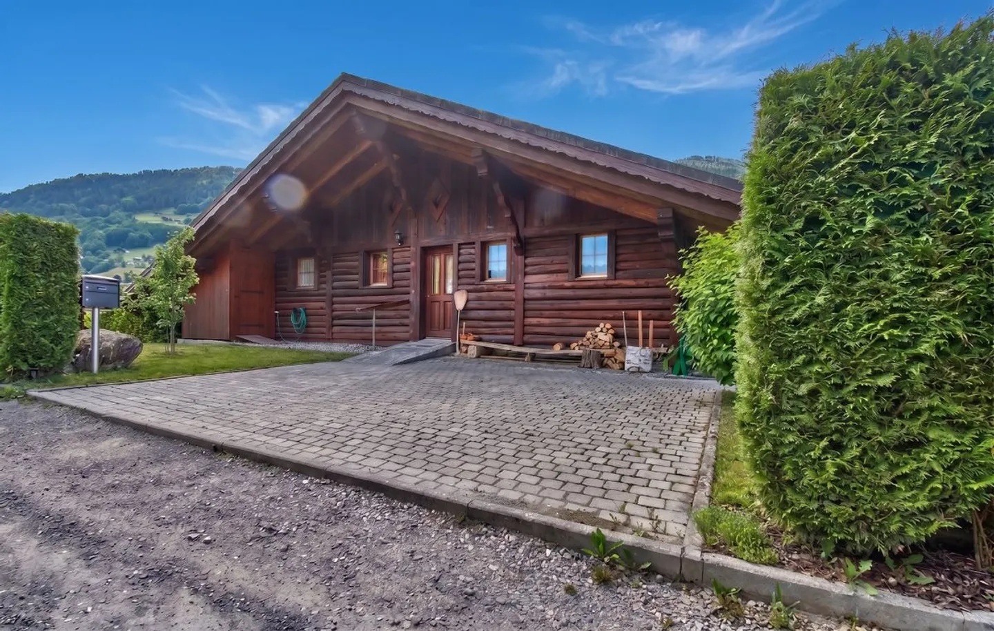 Authentique chalet de 1850 - Charme, espace et tradition - Photo 12 of 13