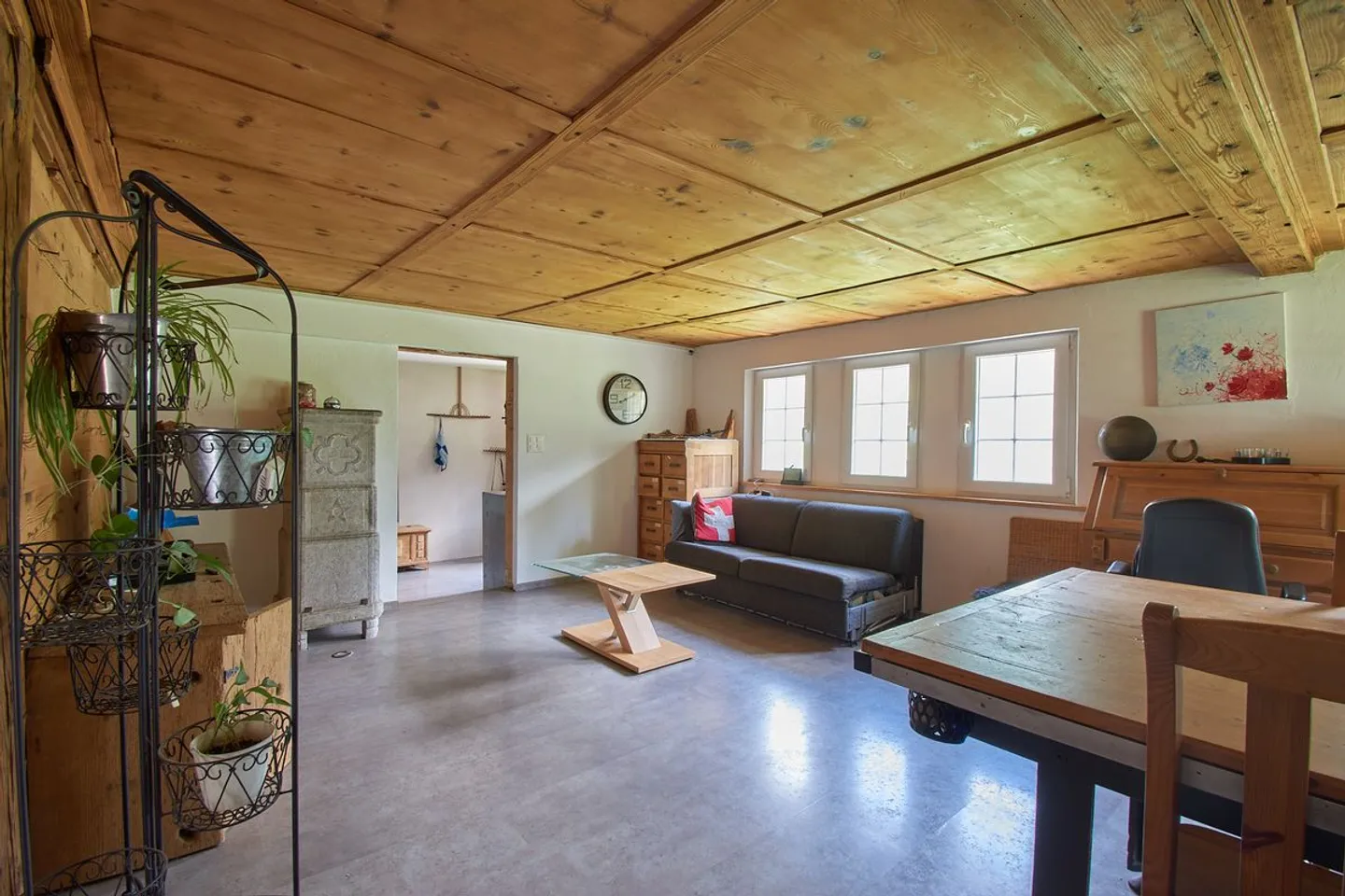 A chalet that tells a story... and awaits yours. - Photo 4 of 11