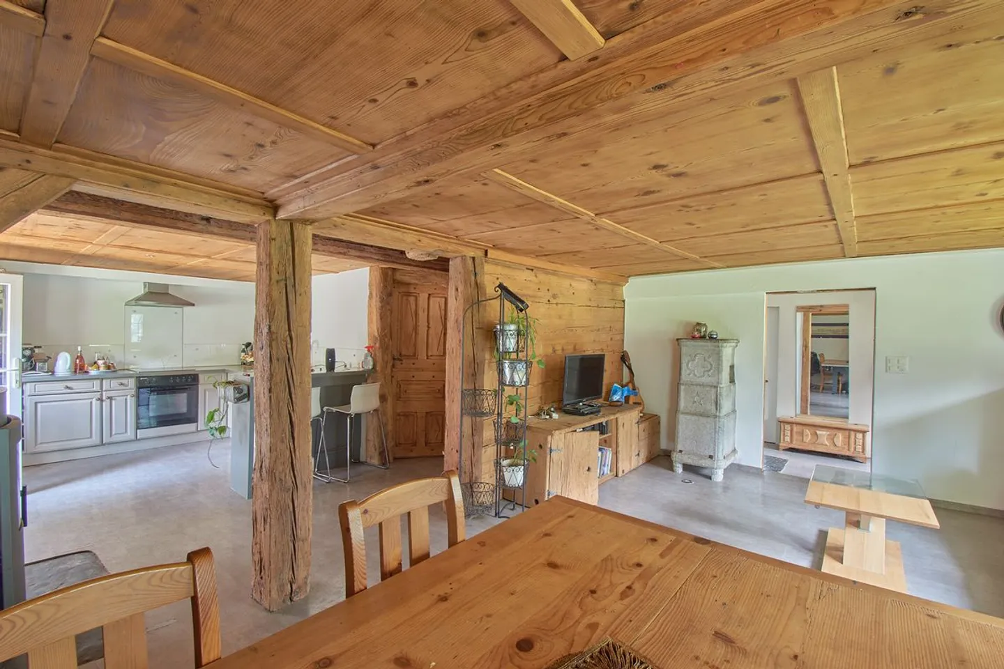 A chalet that tells a story... and awaits yours. - Photo 3 of 11