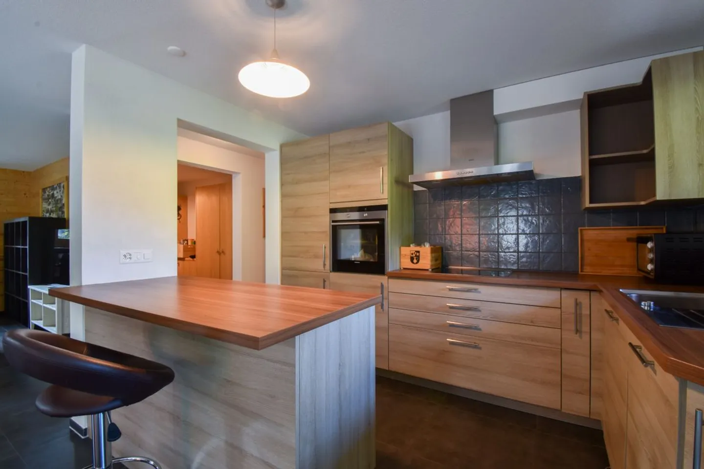 SALE IN SECONDARY RESIDENCE - 4.5 room apartment with terrace - Photo 2 of 13