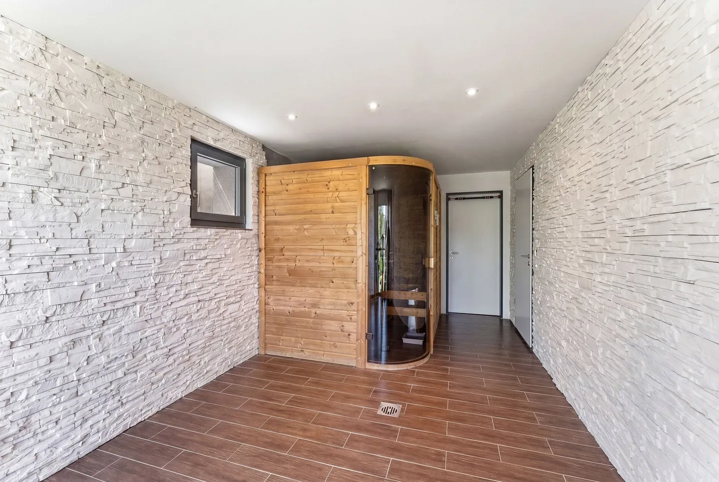 Casa unifamiliare di 7,5 stanze con grande giardino a Triengen / Winikon LU in vendita - Foto 11 di 13