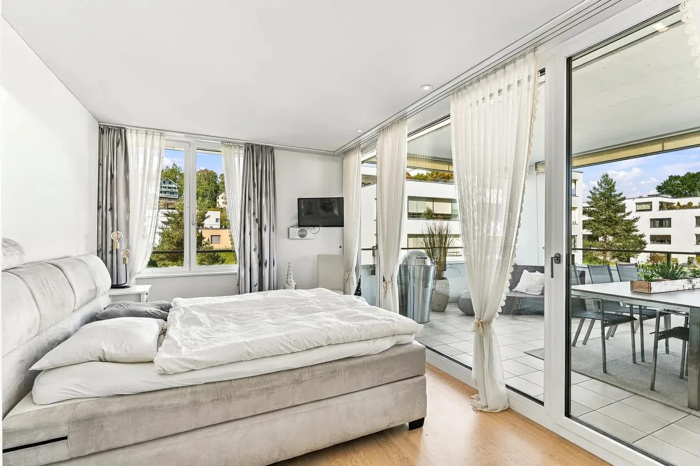 Traumhaftes 3.5-Zimmer-Bijou mit Rigi-Blick in Emmen zu kaufen - Foto 9 von 13