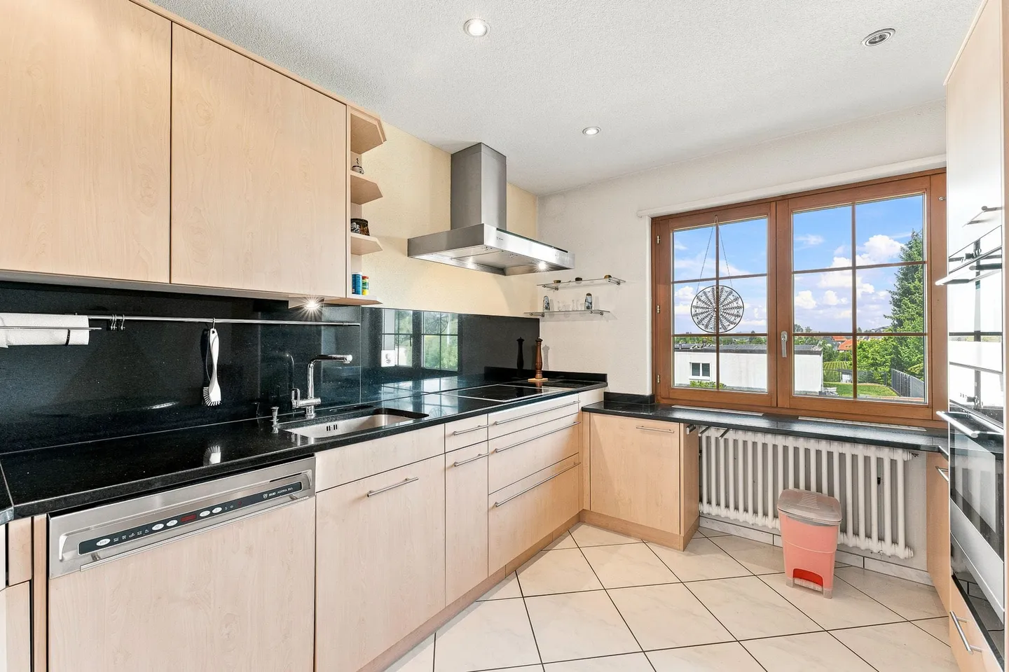 8.5-Room Single-Family House with a View in Obfelden for Sale - Photo 6 of 13